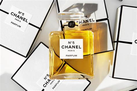 Chanel no 5 packaging